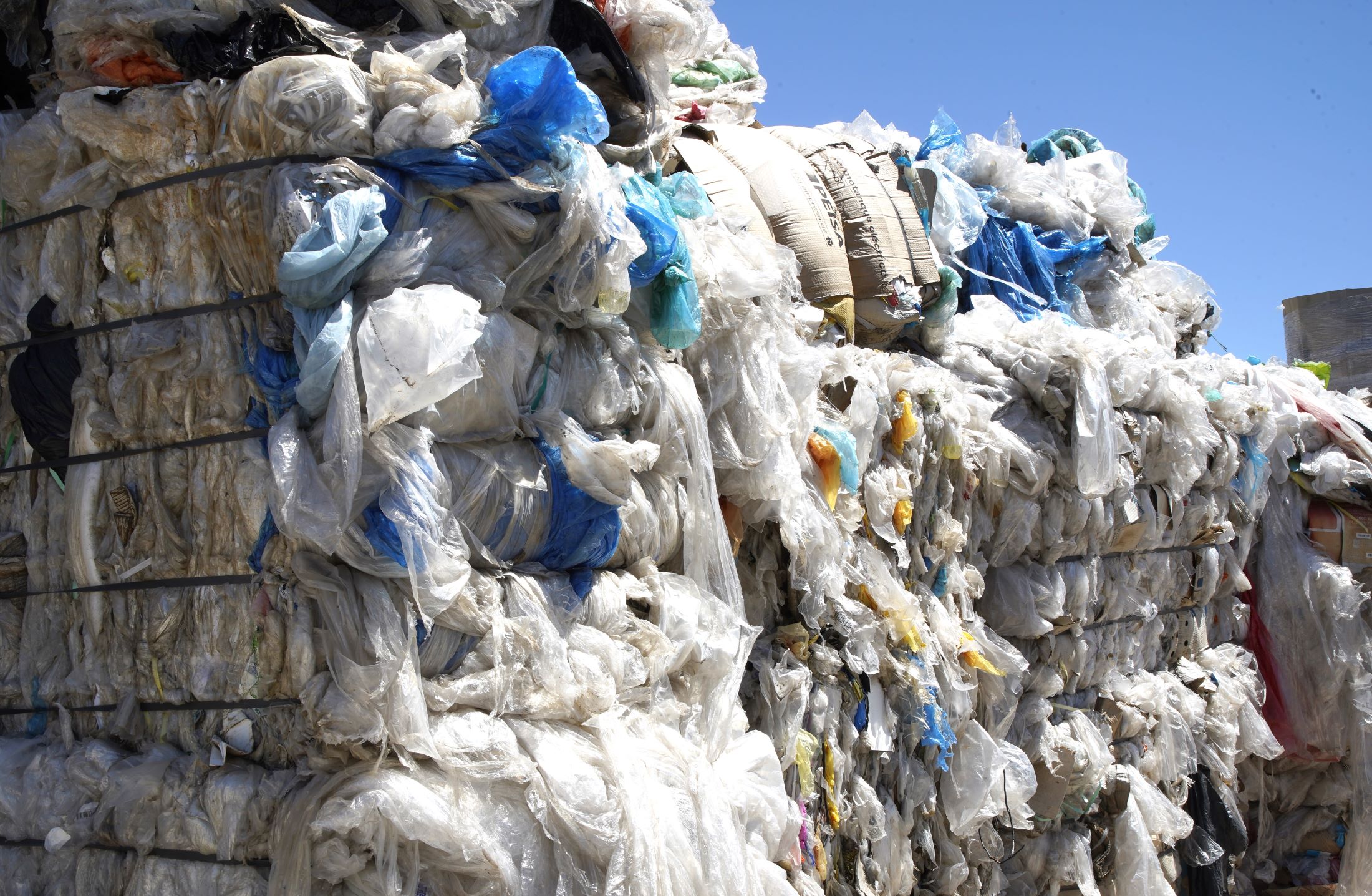 Can Digital Tools Close the Gaps in the Global Plastics Treaty? - Delterra