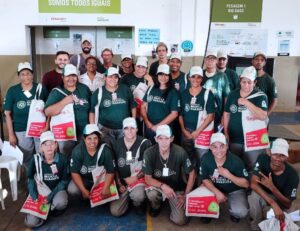 Cooperative members of Recicla Guaxupé—ready for activation.